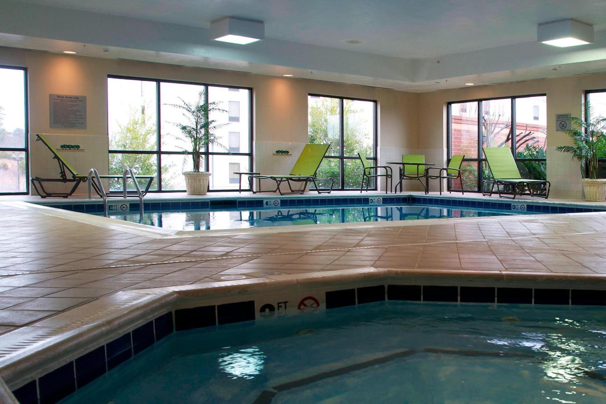 Отель Courtyard By Marriott Хикори Экстерьер фото